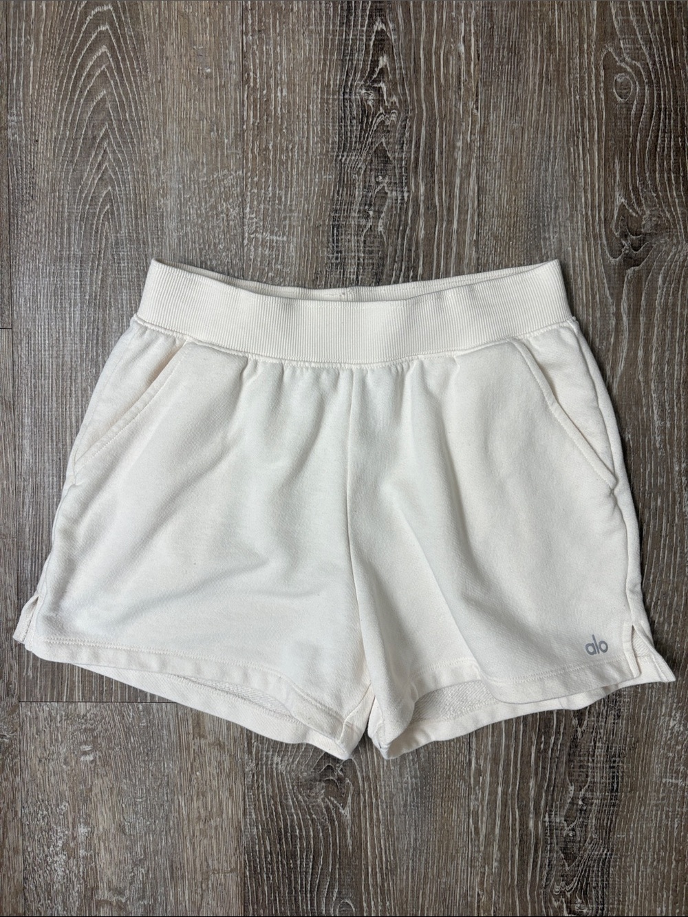 ALO Low Key Sweat Shorts